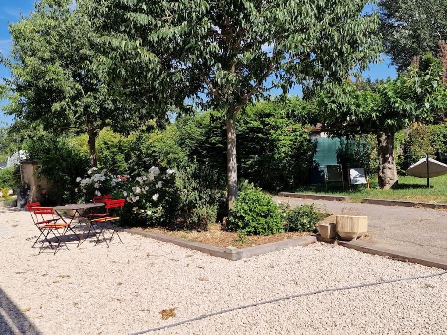 St Remy De Provence, La Maison Du Berger Saint-Andiol Exteriör bild